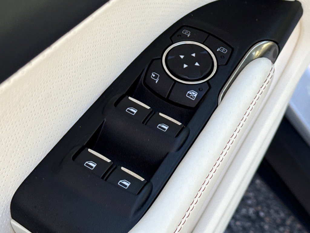 2018 Lincoln MKC Black Label photo 15