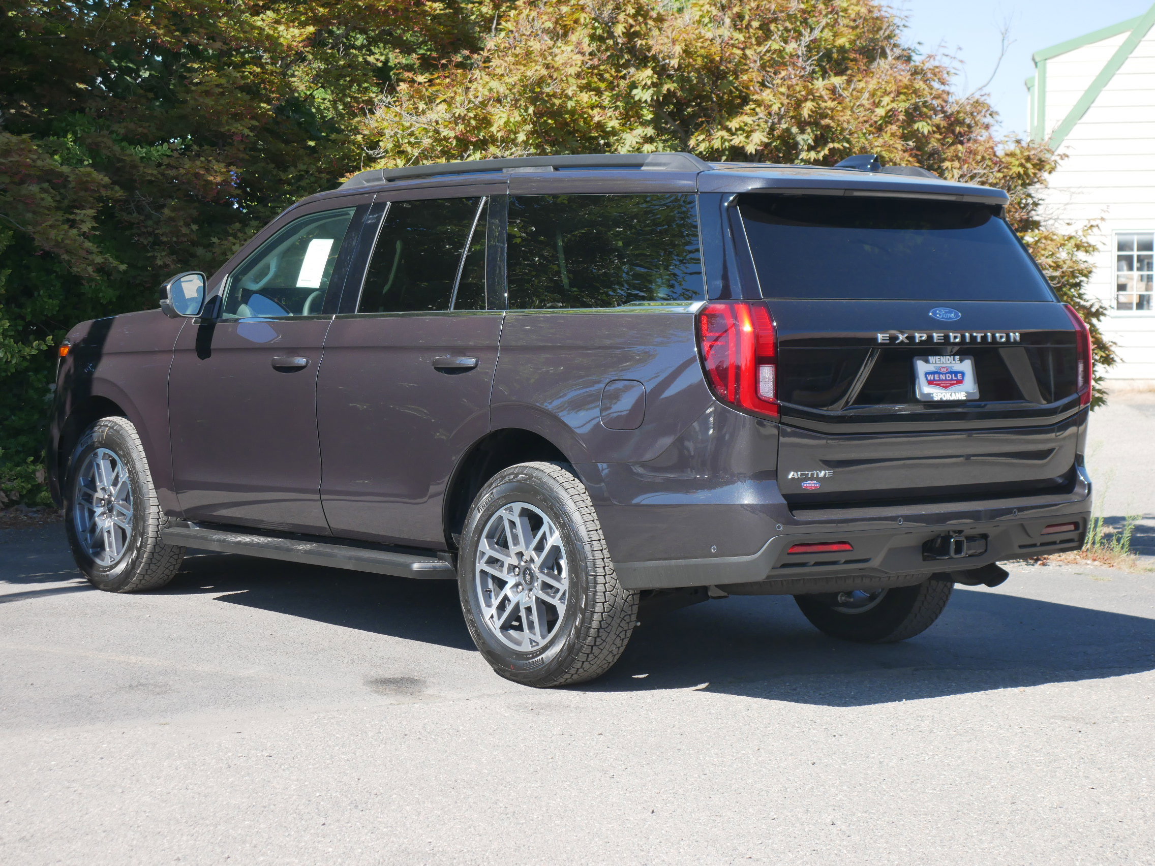 2025 Ford Expedition photo 16