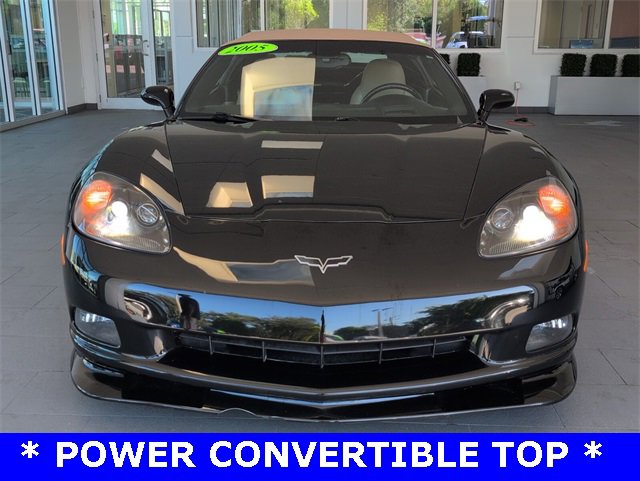 2005 Chevrolet Corvette Base photo 3
