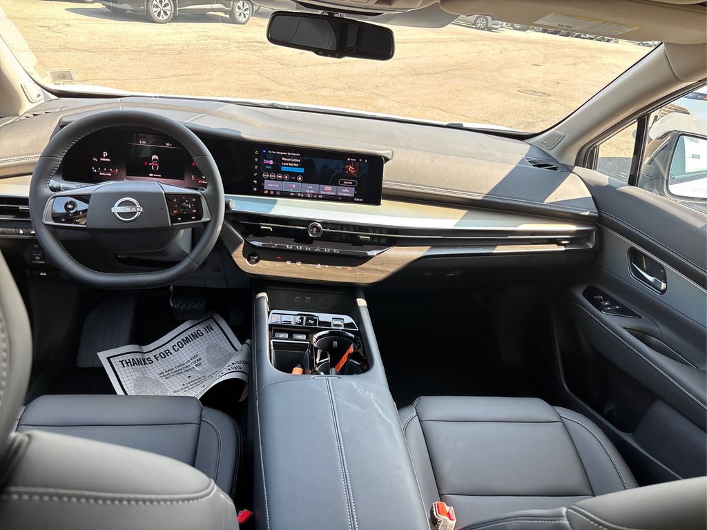 2025 Nissan Murano SL photo 18