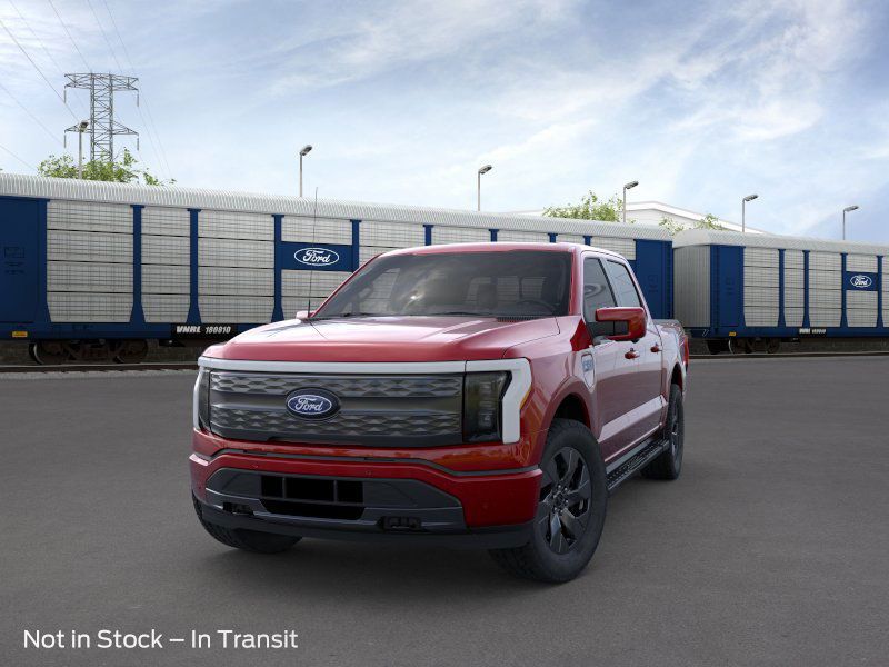 2025 Ford F-150 Lightning Lariat photo 2