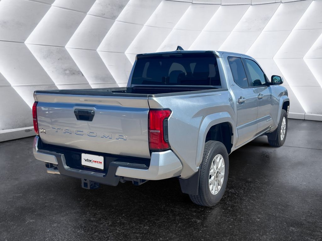 2024 Toyota Tacoma SR5 photo 4