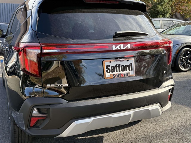 2026 Kia Seltos LX photo 4