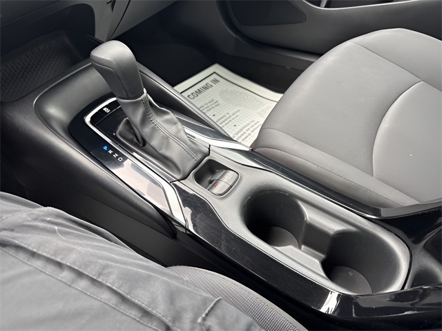 2021 Toyota Corolla LE photo 25
