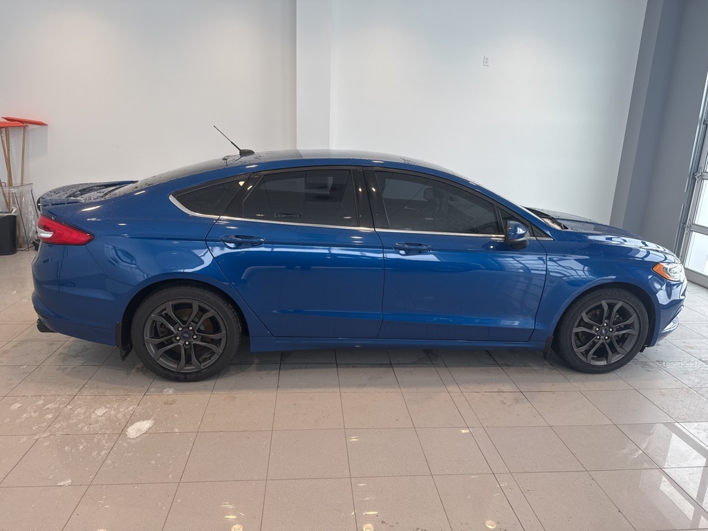 2018 Ford Fusion SE's photo