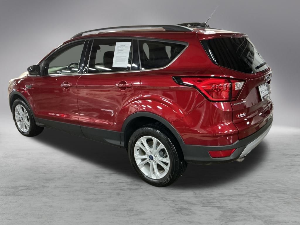 2019 Ford Escape SEL photo 3