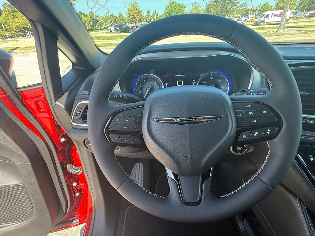 2025 Chrysler Pacifica Limited photo 21