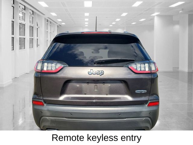 2021 Jeep Cherokee Latitude Lux photo 3