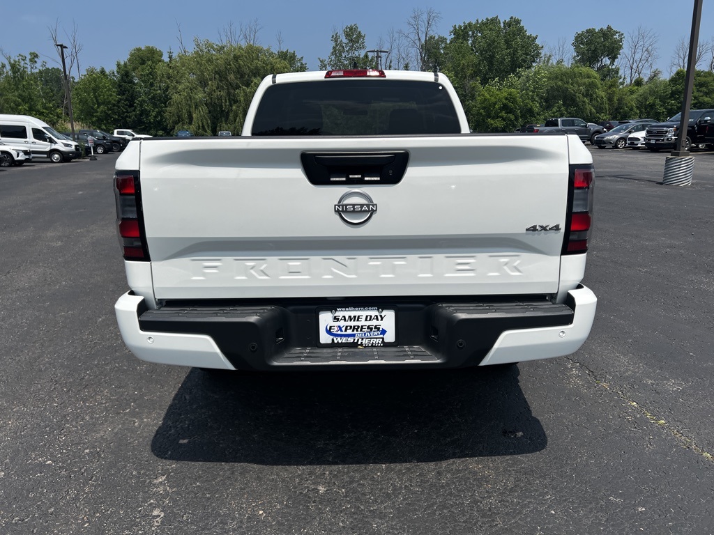2025 Nissan Frontier SV photo 19