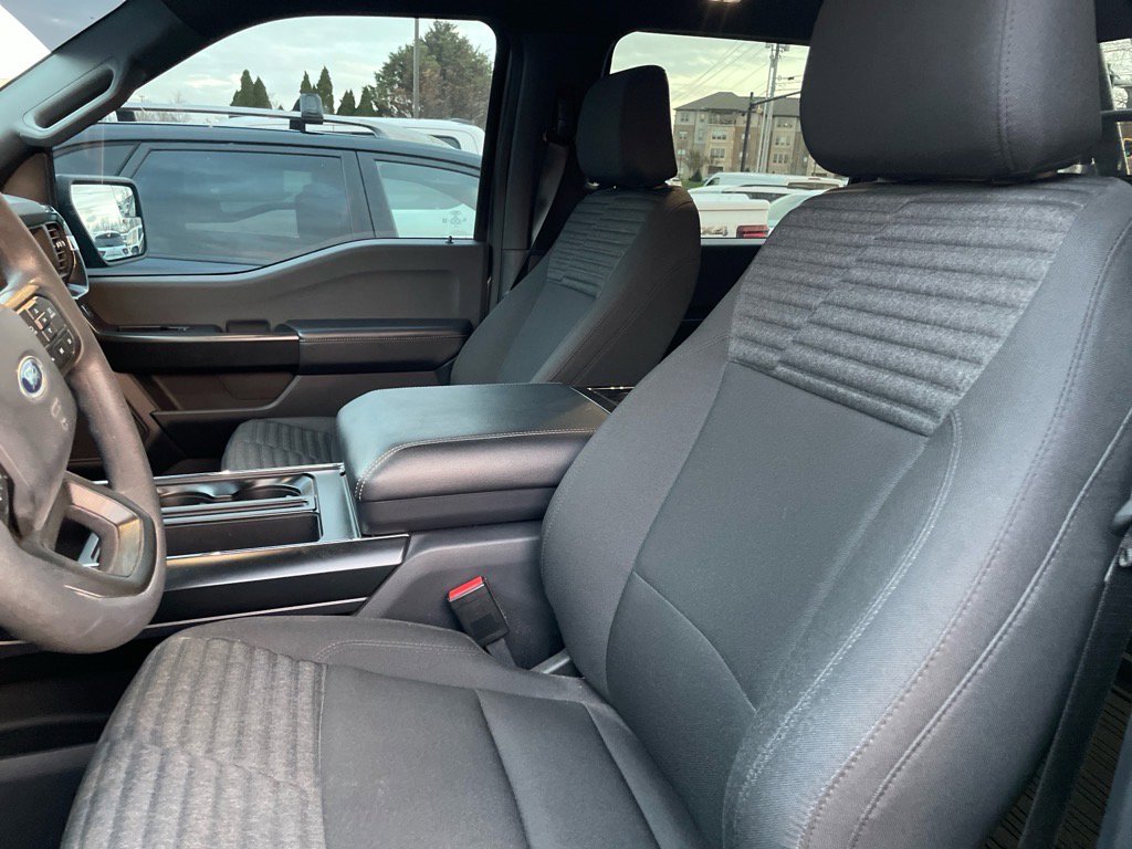 2023 Ford F-150 XL photo 3