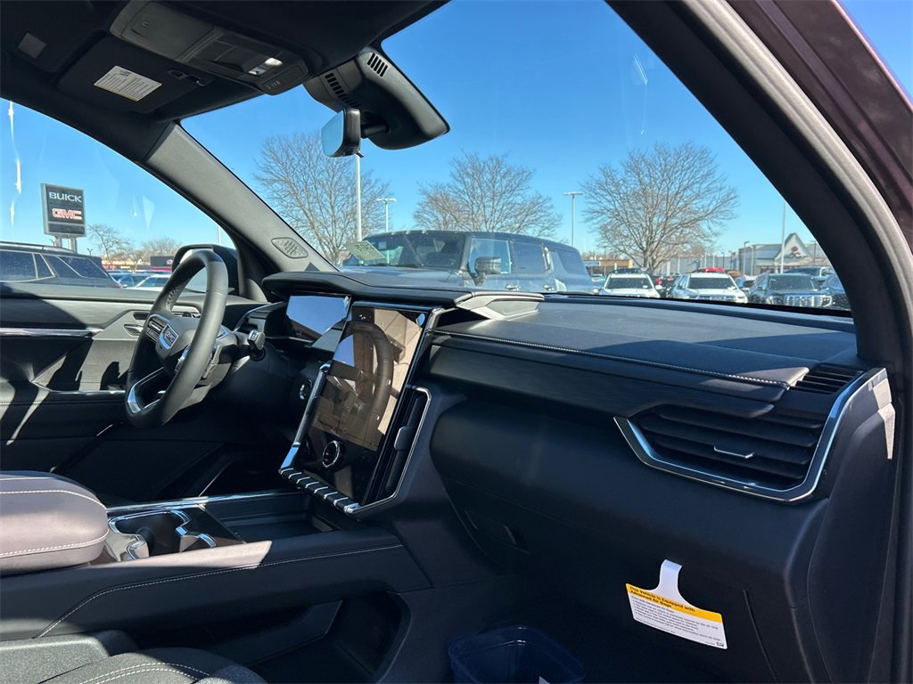 2026 GMC ACADIA - Image 35