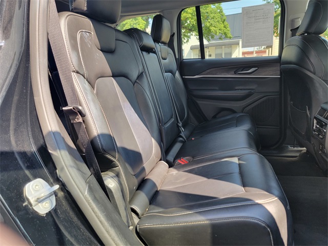 2023 Jeep Grand Cherokee Limited photo 16
