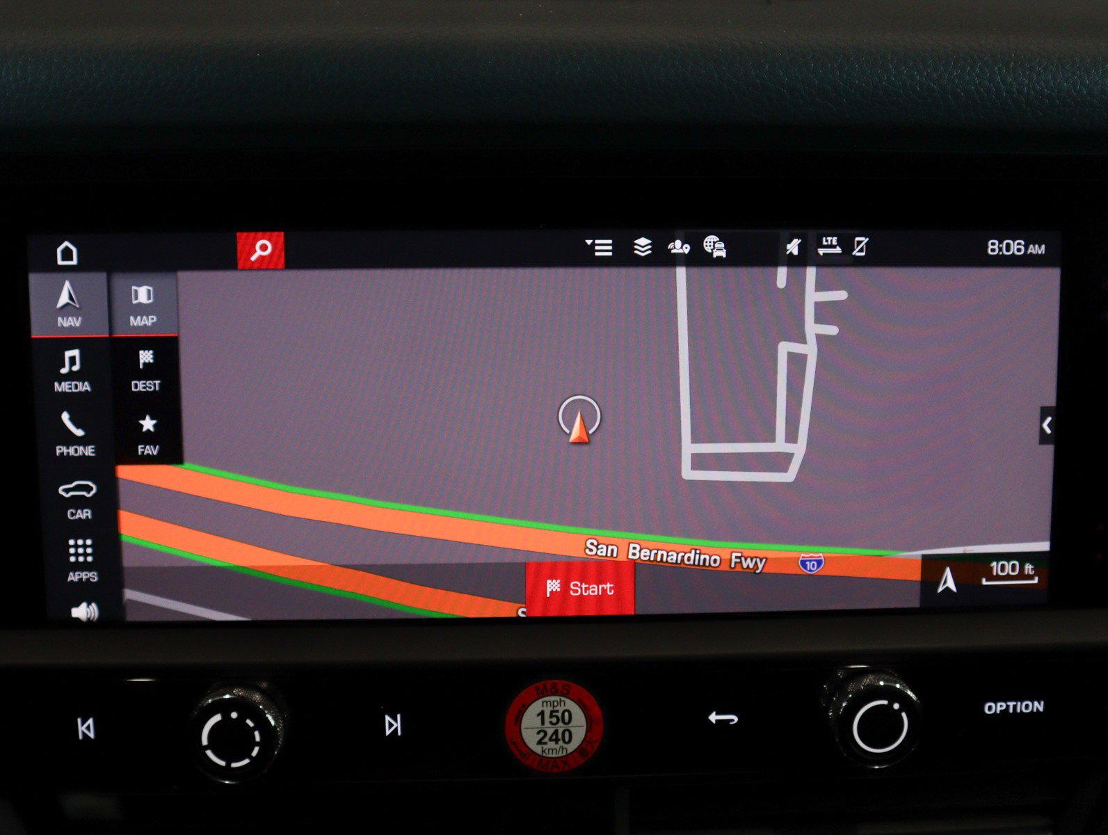 2025 Porsche Macan T photo 24