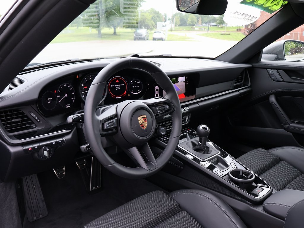 2024 Porsche 911 T photo 19