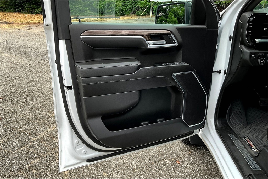 2022 Chevrolet Silverado 1500 RST photo 19