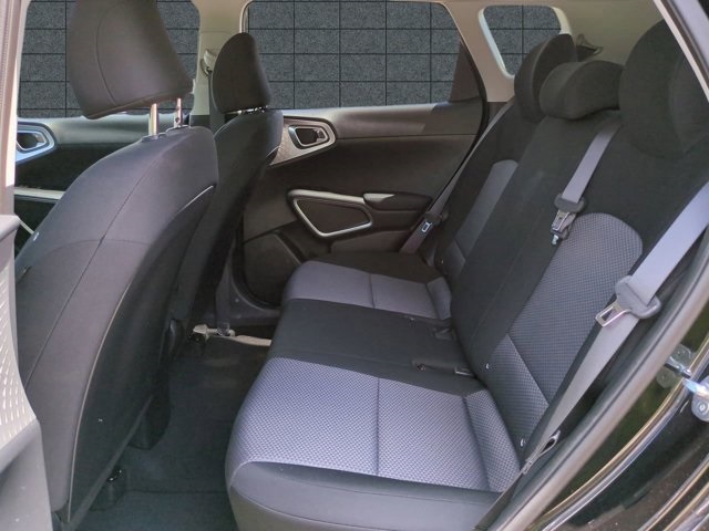 2023 Kia Soul LX photo 11
