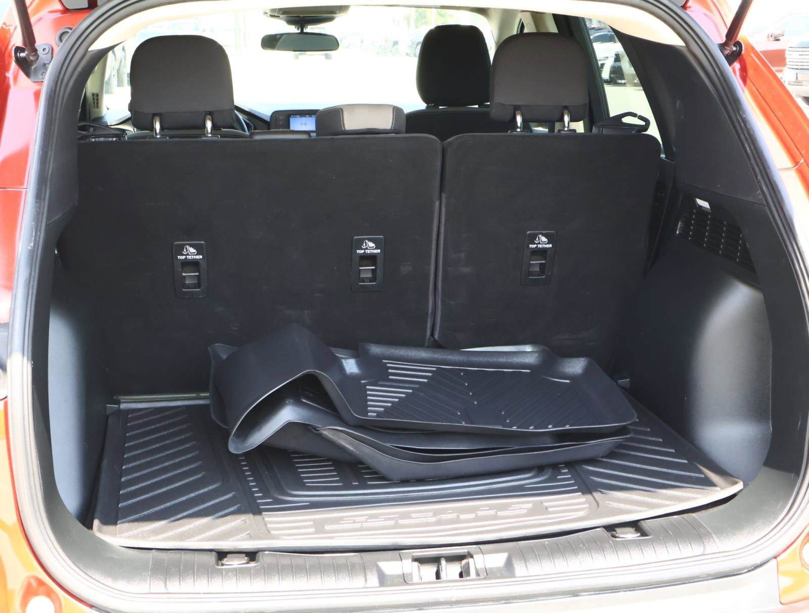 2020 Ford Escape S photo 19