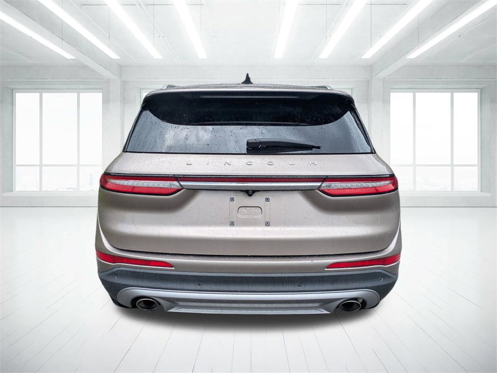 2020 Lincoln Corsair Standard photo 4