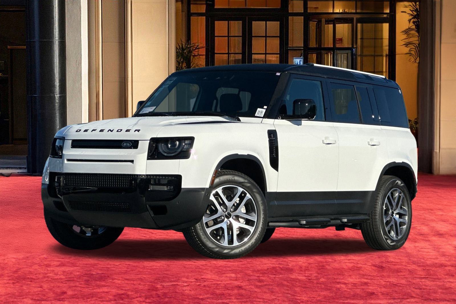 2026 Land Rover Defender S's photo