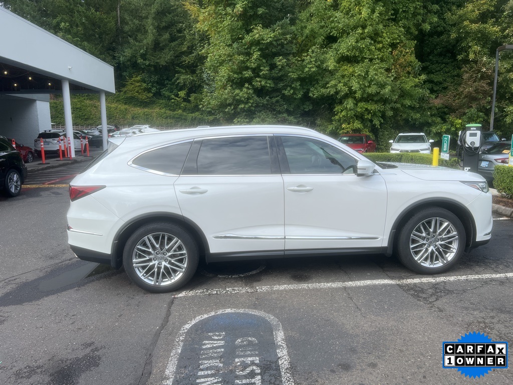 2023 Acura MDX Advance SH-AWD photo 3