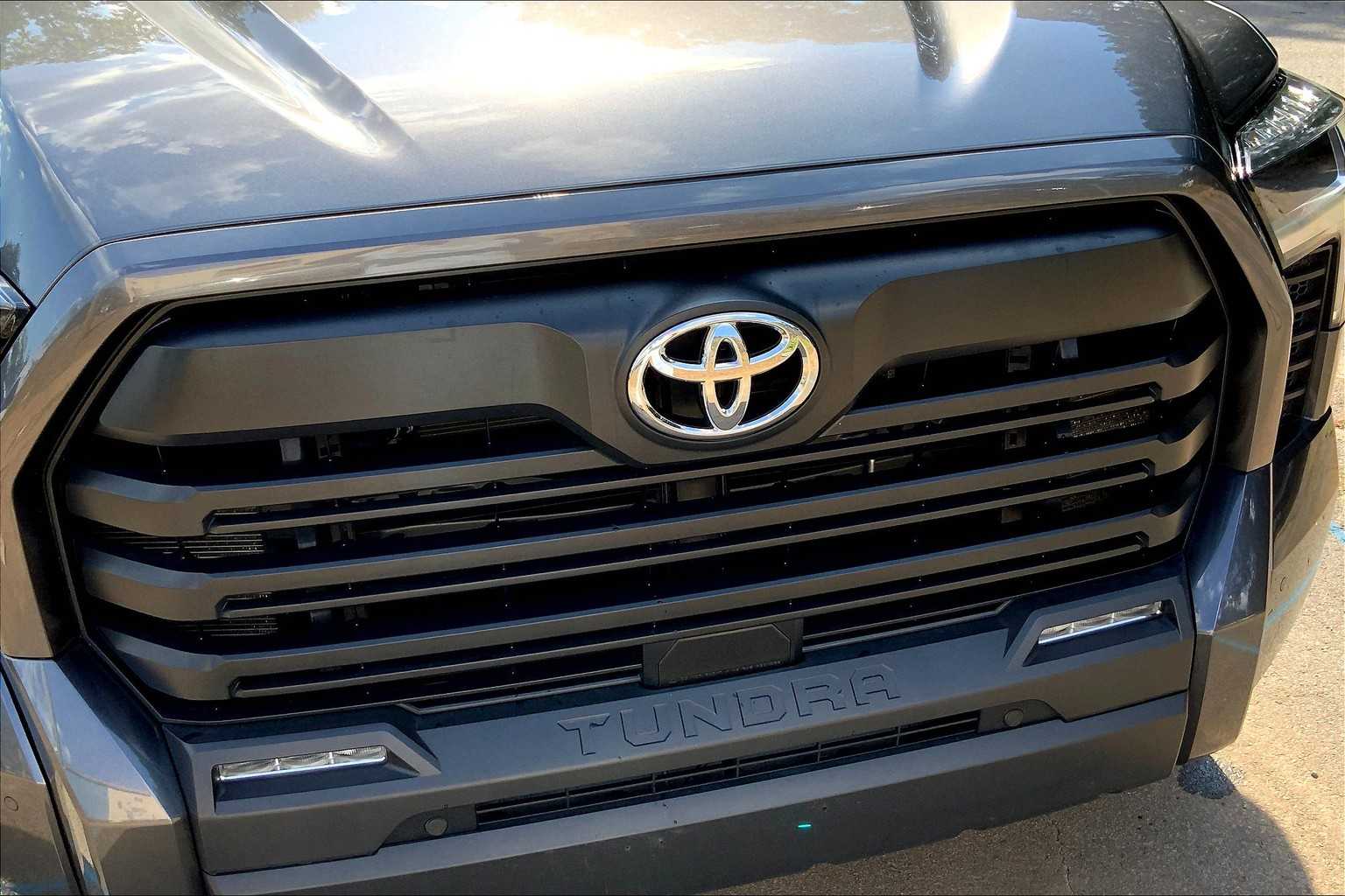 2024 Toyota Tundra SR5 Double Cab photo 26