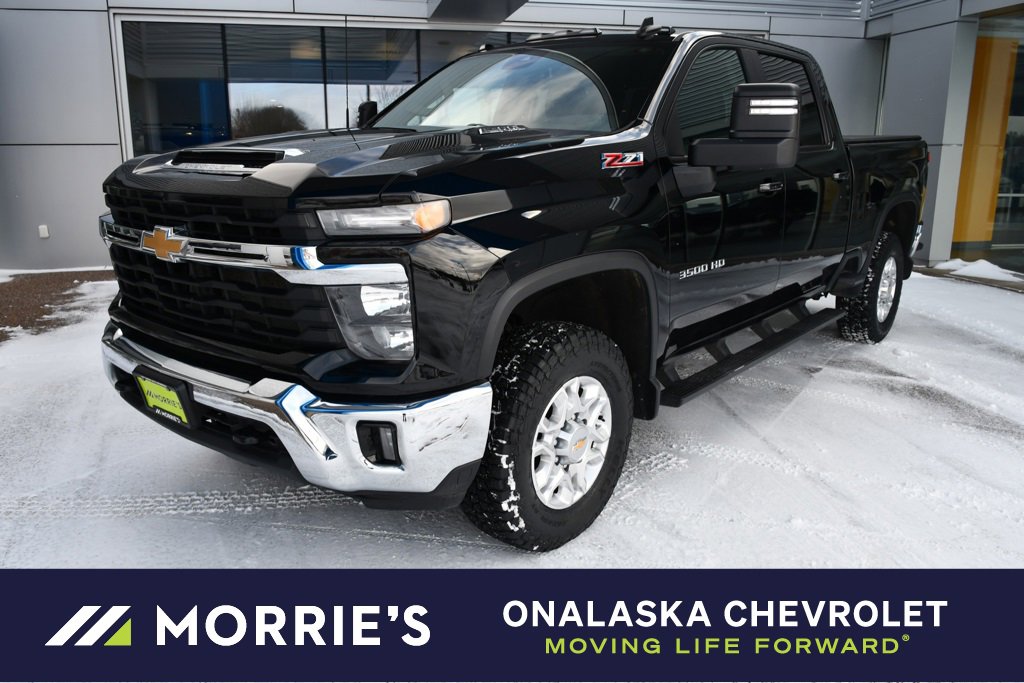 2024 Chevrolet Silverado HD LT's photo