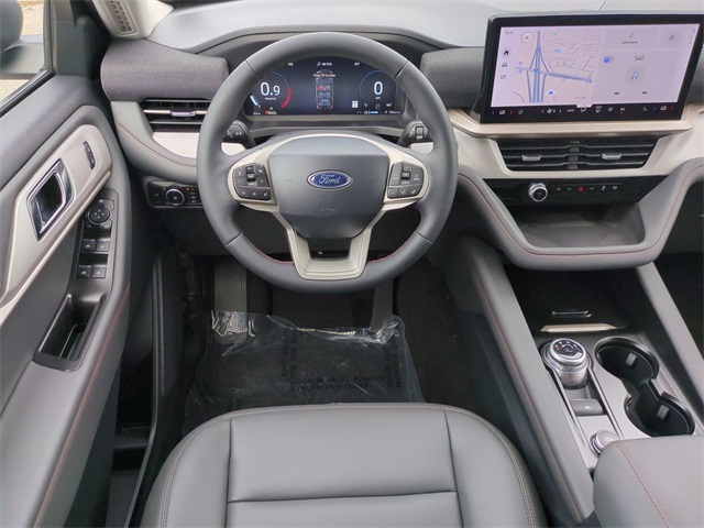 2025 Ford Explorer photo 15
