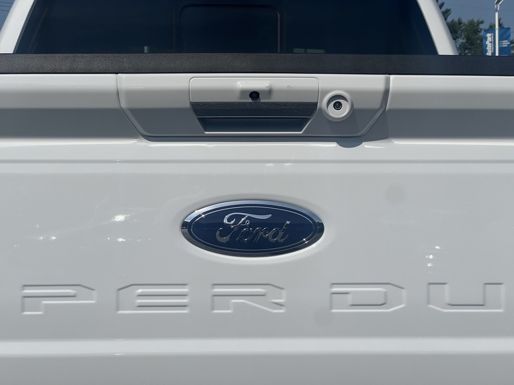 2023 Ford F-250 photo 10