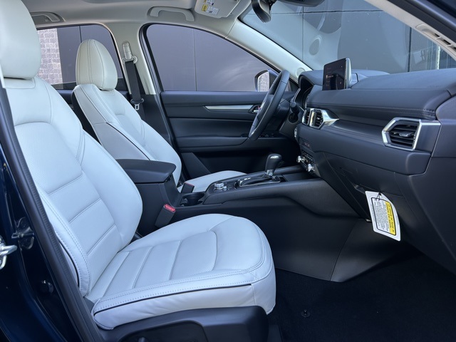 2025 Mazda CX-5 2.5 S Preferred photo 26