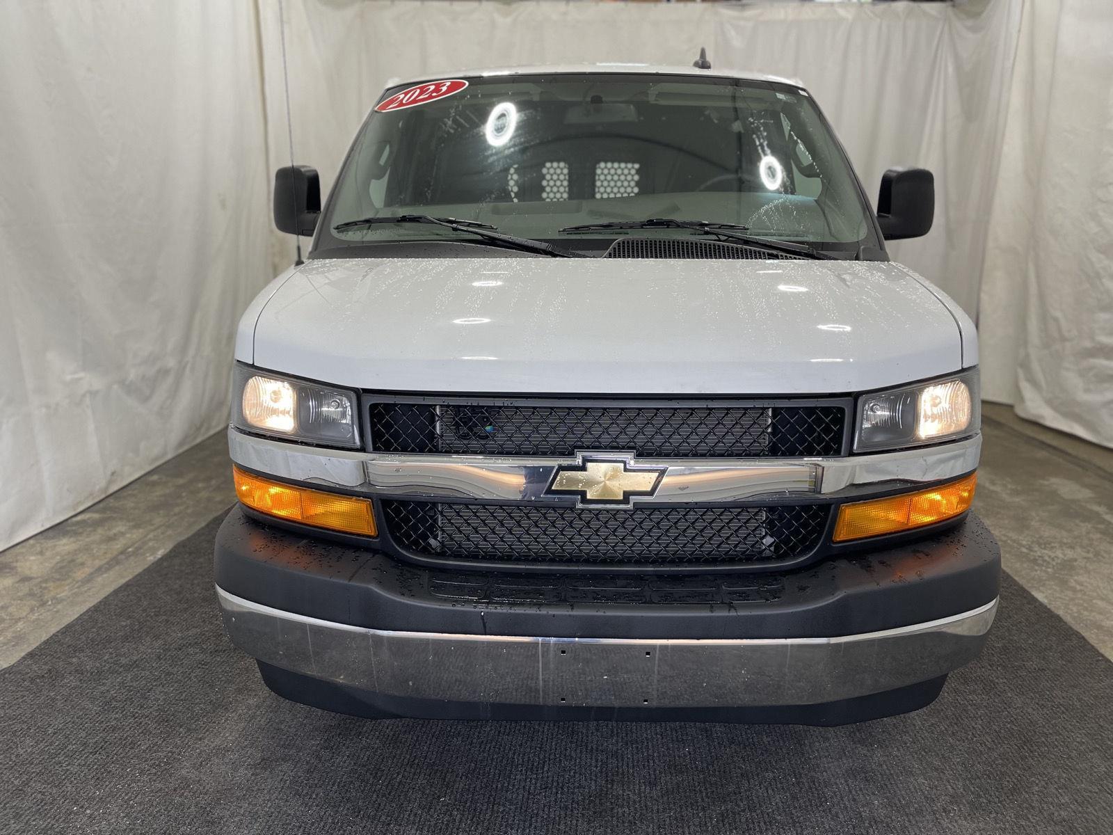 2023 Chevrolet Express Cargo Van photo 2