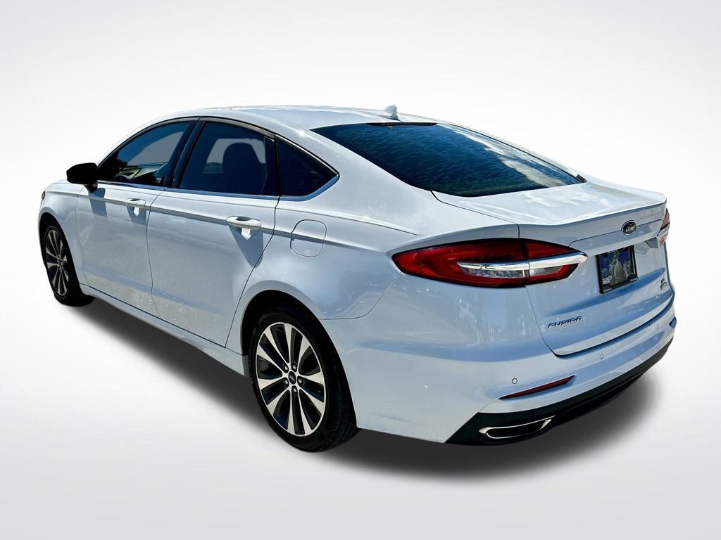 2020 Ford Fusion SE photo 4