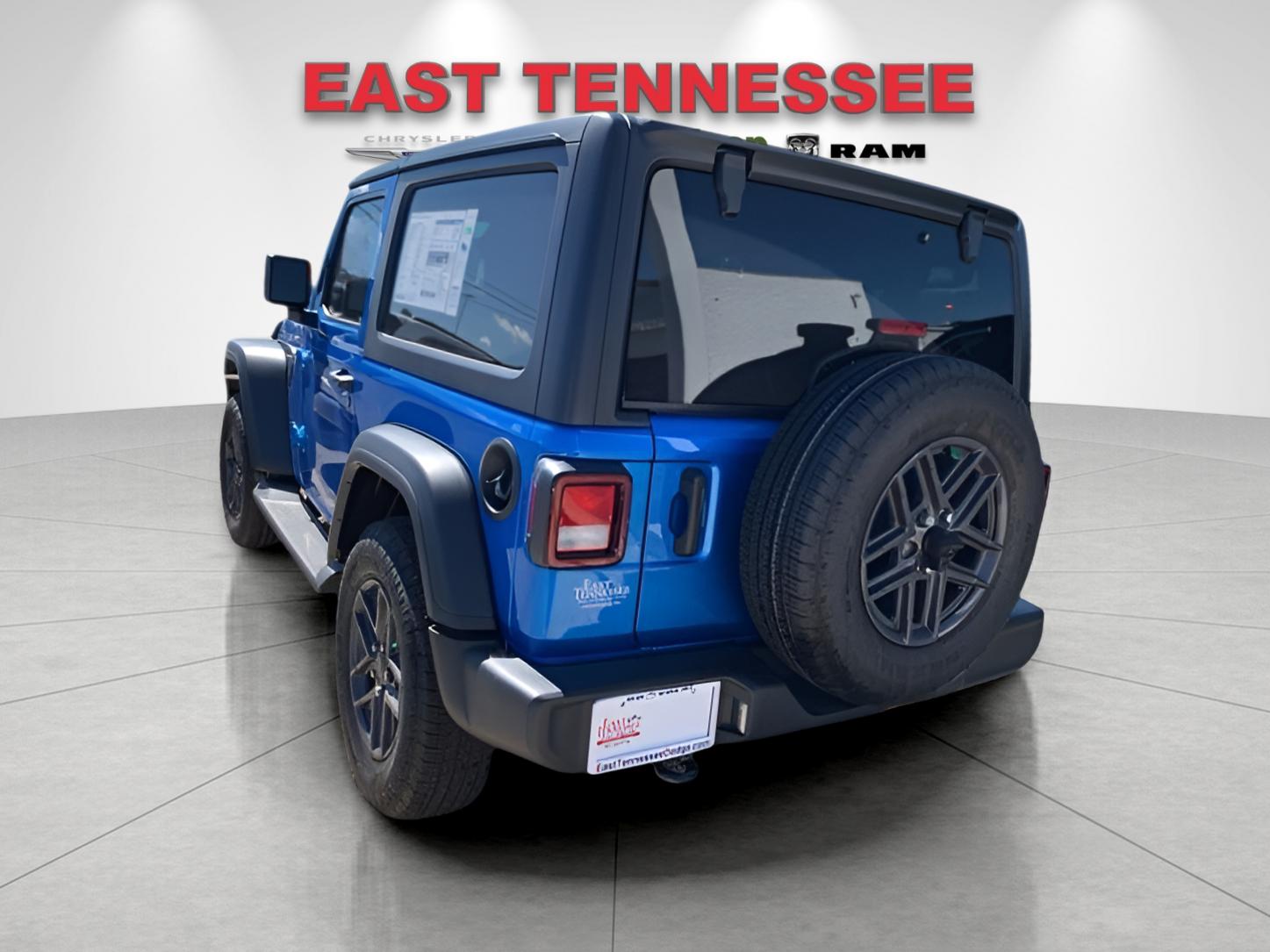 2025 Jeep Wrangler Sport S photo 4