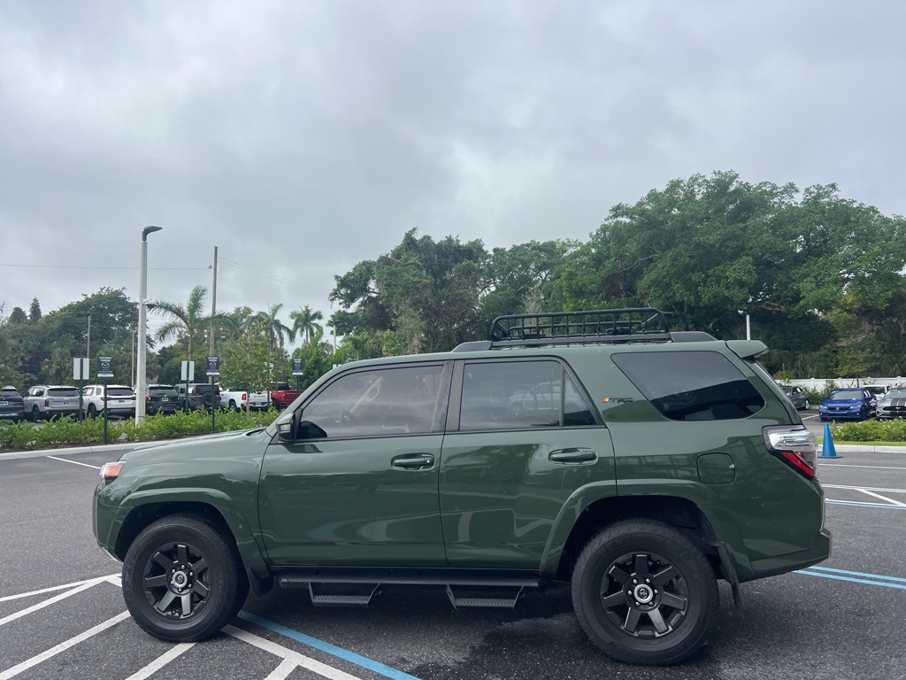 2022 Toyota 4Runner SR5 Trail photo 2
