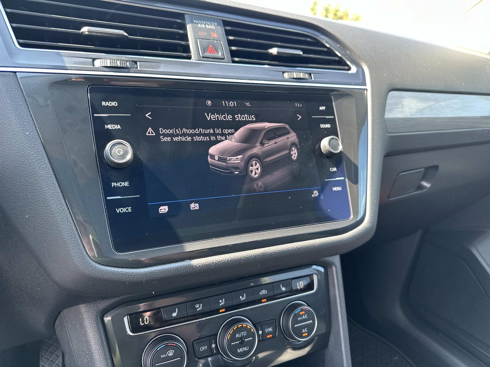 2020 Volkswagen Tiguan SE photo 13