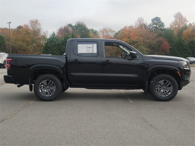 2026 Nissan Frontier Crew Cab SV photo 2