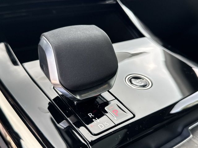 2025 Land Rover Range Rover Sport Autobiography photo 16