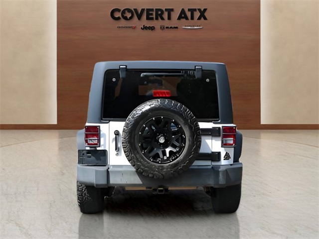 2015 Jeep Wrangler Unlimited Sport photo 4