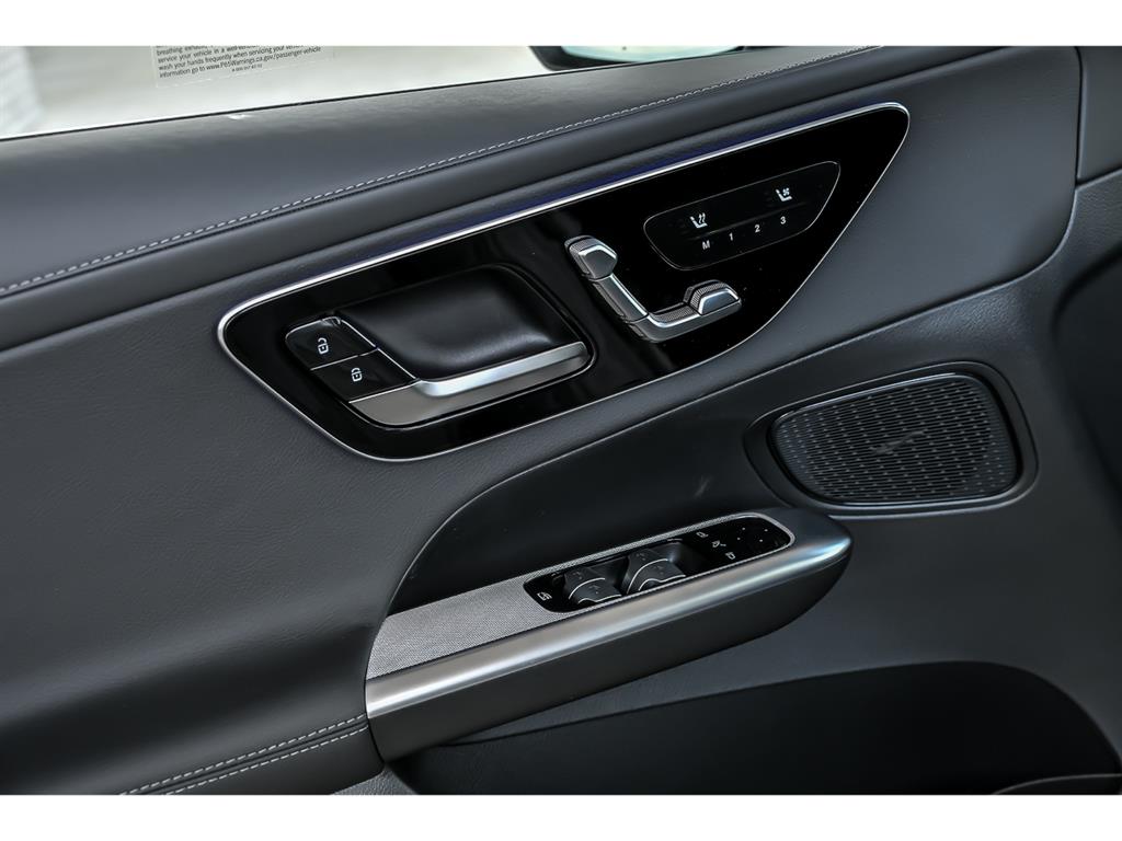 2026 Mercedes Benz GLC 300 4MATIC photo 5