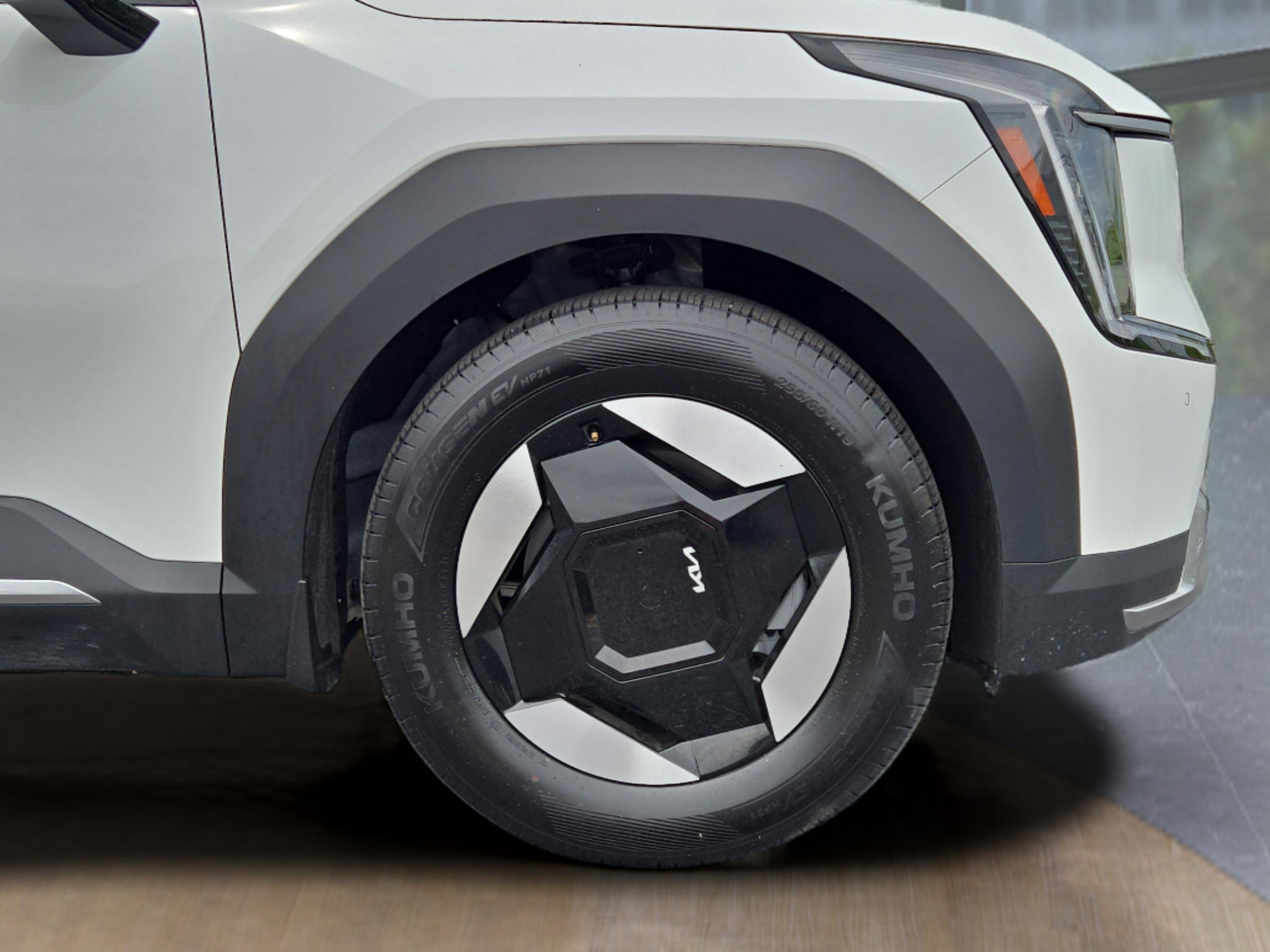 2024 Kia EV9 Light Long Range photo 9