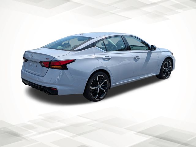 2024 Nissan Altima 2.5 SR photo 4