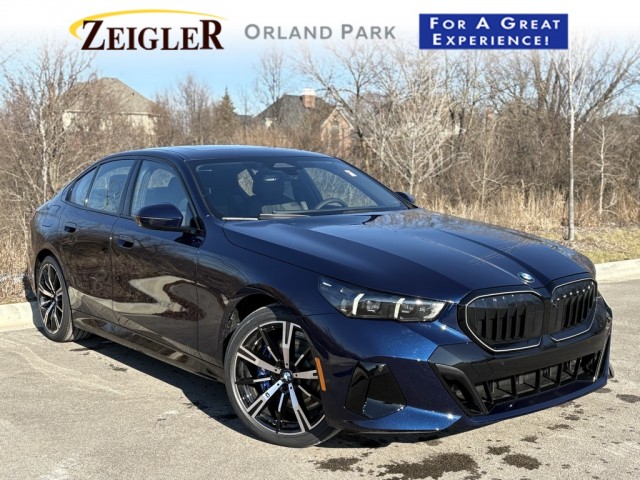 BMW5シリーズ　225/55R17×4 Pre-Owned 2025 BMW 530i 530i xDrive Sedan in Orland Park