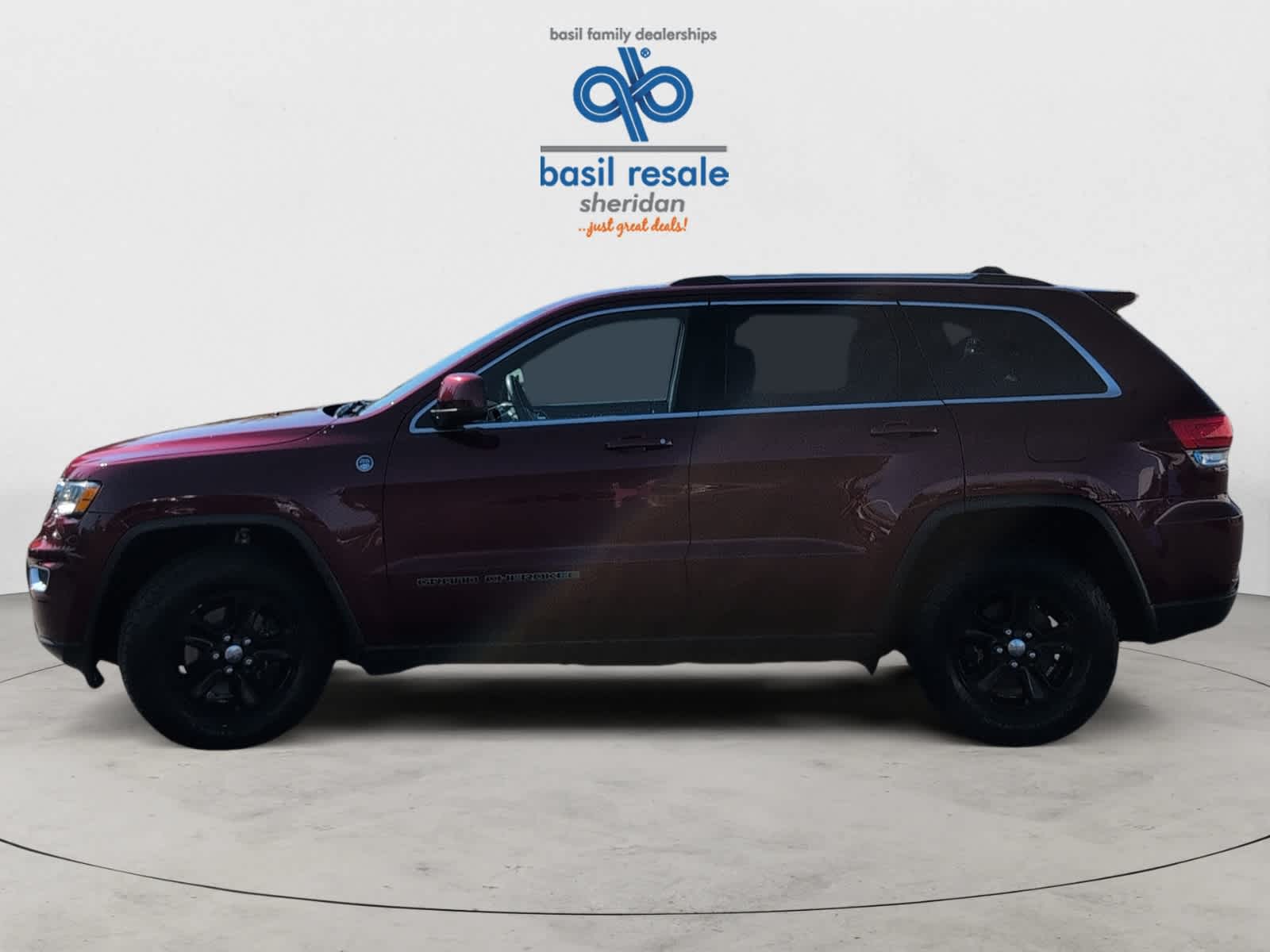 2017 Jeep Grand Cherokee Laredo photo 3