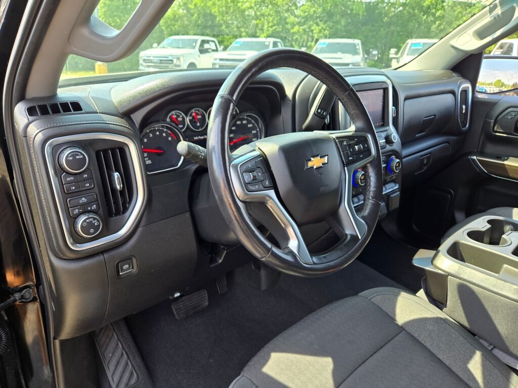 2022 Chevrolet Silverado 1500 LT photo 17