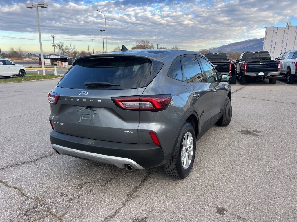 2025 Ford Escape Active photo 3