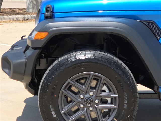 2025 Jeep Wrangler Sport S photo 4