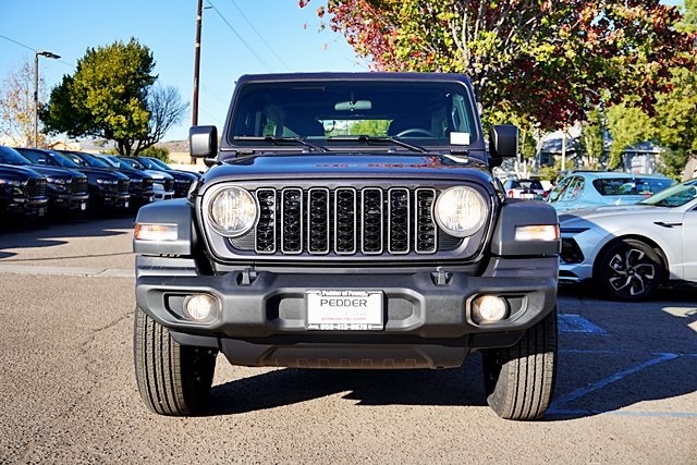 New 2026 Granite Crystal Metallic Clear-Coat Exterior Paint Jeep Sport image 5