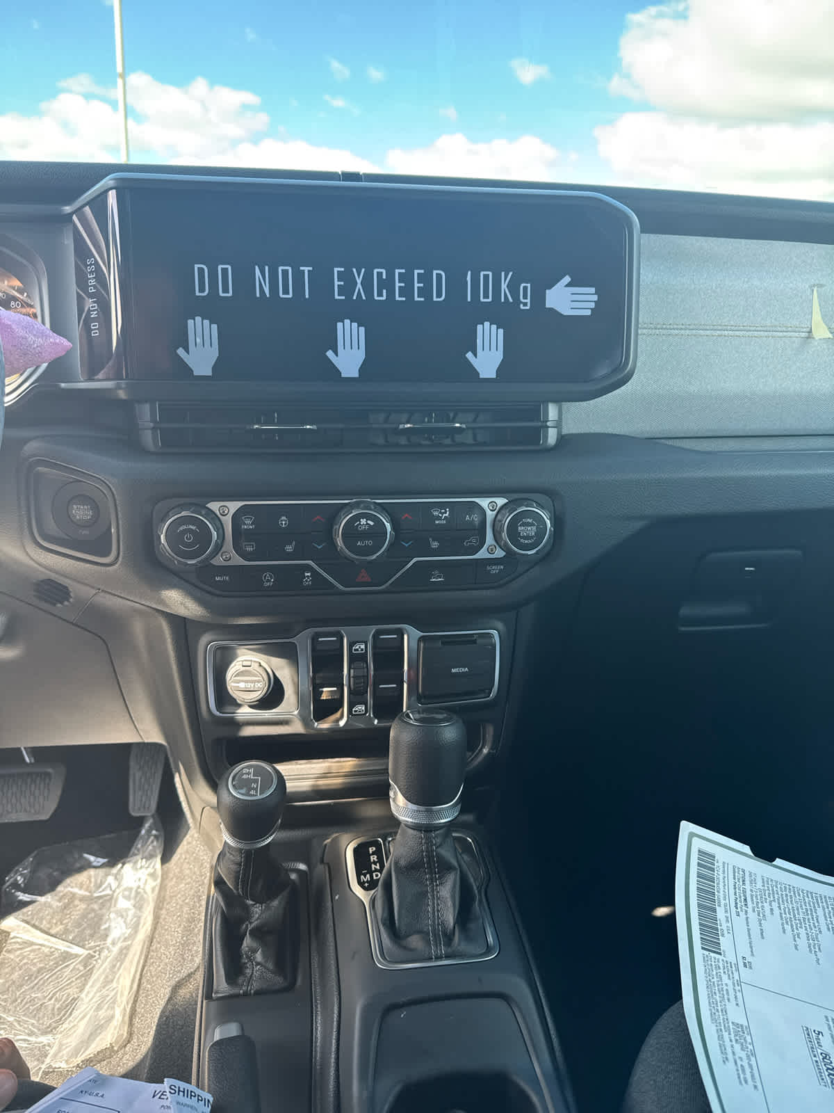 2025 Jeep Wrangler Sport S photo 4
