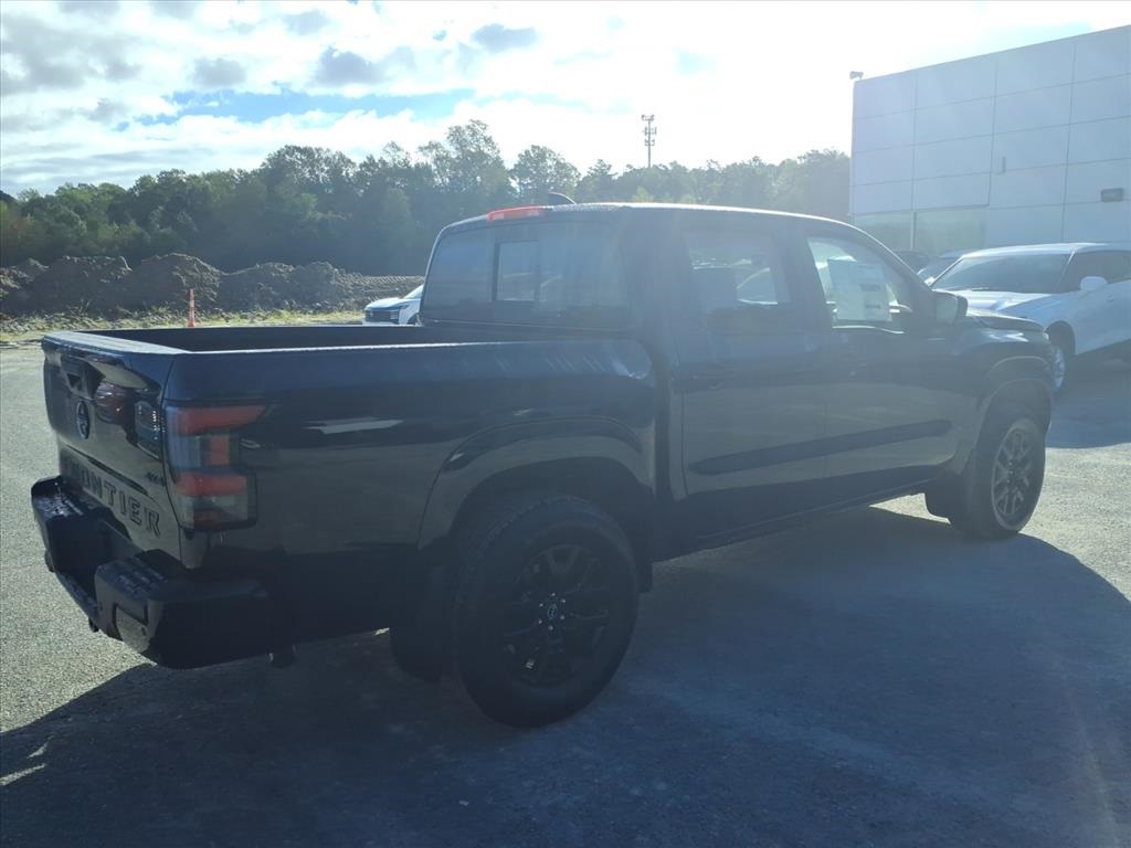 2026 Nissan Frontier SV photo 2