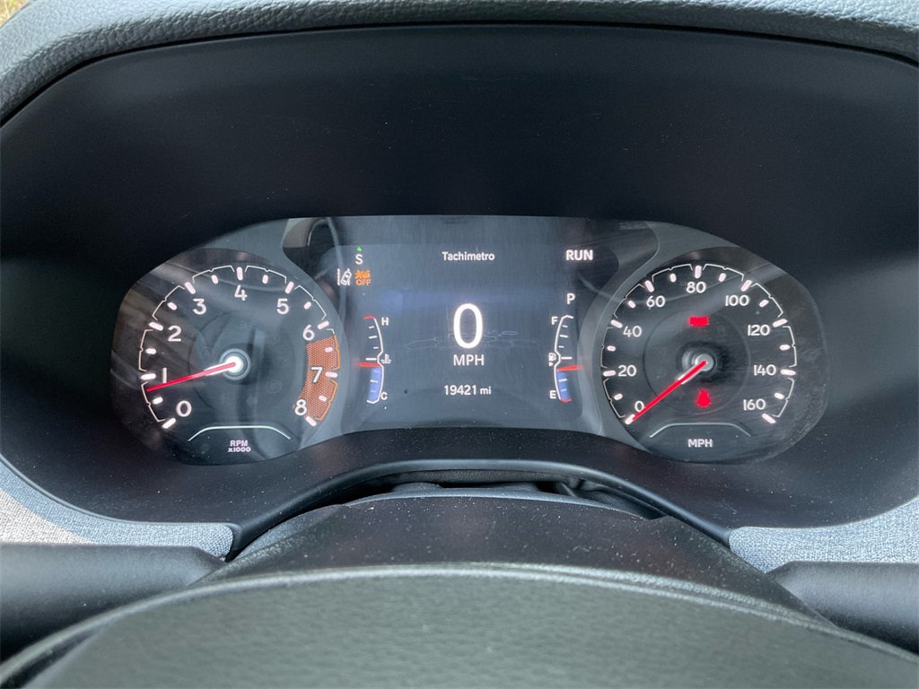 2023 Jeep Compass Latitude Lux photo 19