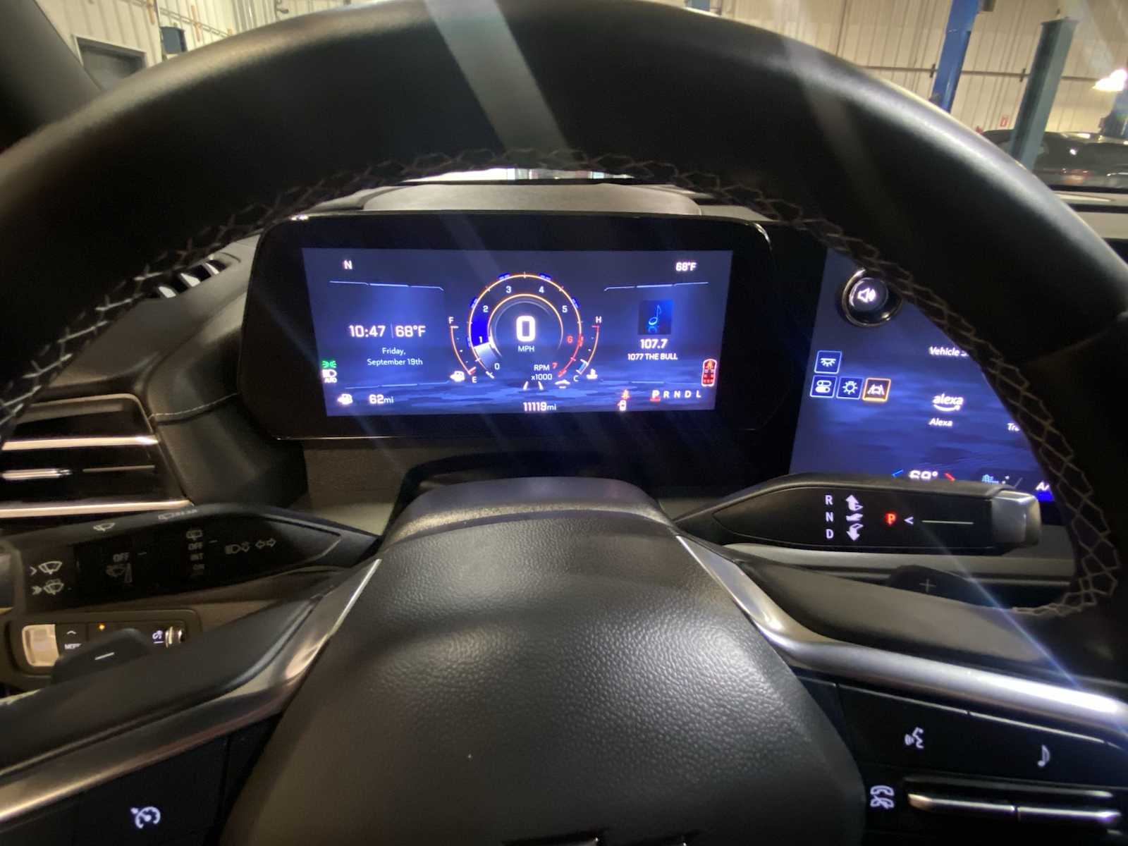 2025 Chevrolet Traverse photo 11